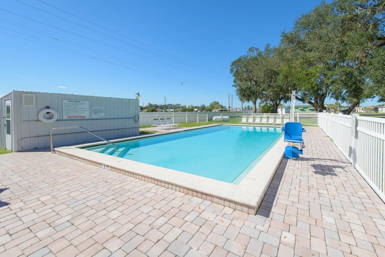 Red Oaks Villa Bushnell Екстериор снимка